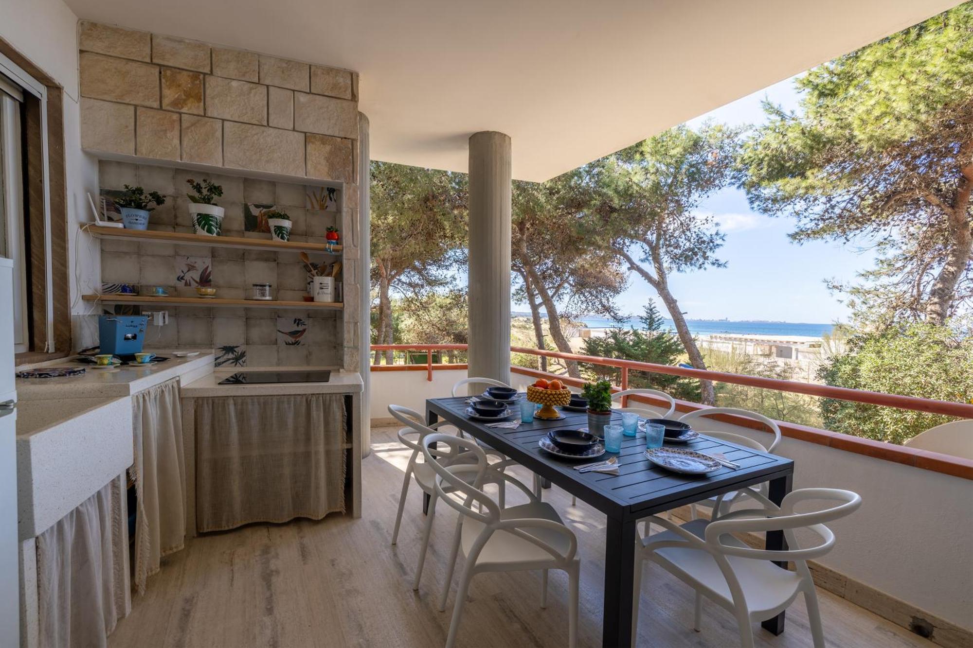 Luxury Suites & Apartment Con Accesso Alla Spiaggia E Parcheggio Privato - Vista Mare Lido Conchiglia Room photo